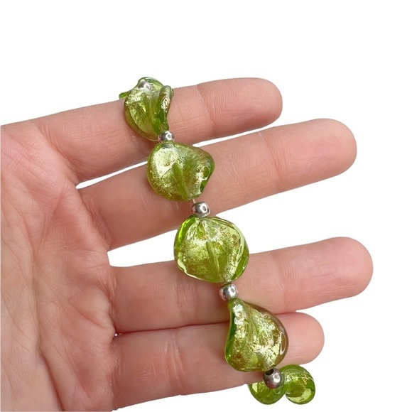 Lime Green & Gold Flecked Twisted Glass Stretch Bracelet - Picture 5 of 7